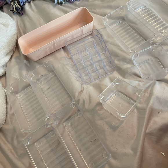 Makeup organizers - Picture 2 of 4